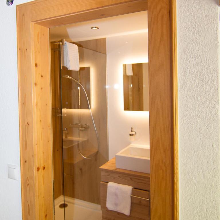 Haus am Sonnenhang - Doppelzimmer mit Balkon - 6