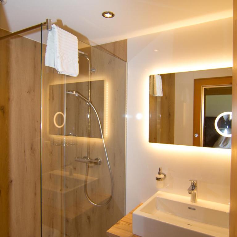 Haus am Sonnenhang - Doppelzimmer mit Balkon - 7
