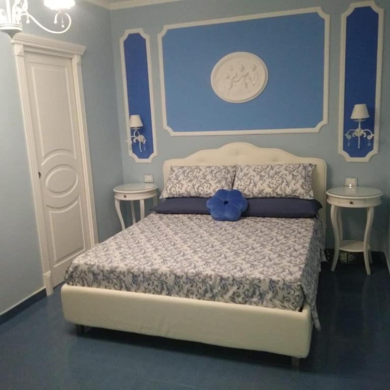 B&B Domus Anfra - Camera King Deluxe - 1