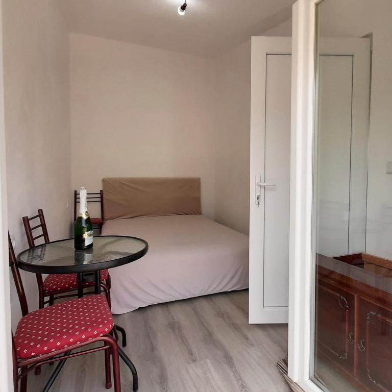 Apartmani RAR - One-Bedroom Apartment - 3