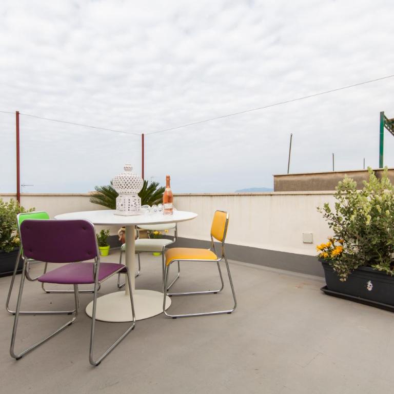 Terrazza con Vista sul Porto - Appartamento con 2 Camere da Letto e Terrazza - 29