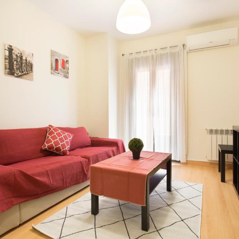 Apartamento Calle Concepcion Centro - Three-Bedroom Apartment - 15