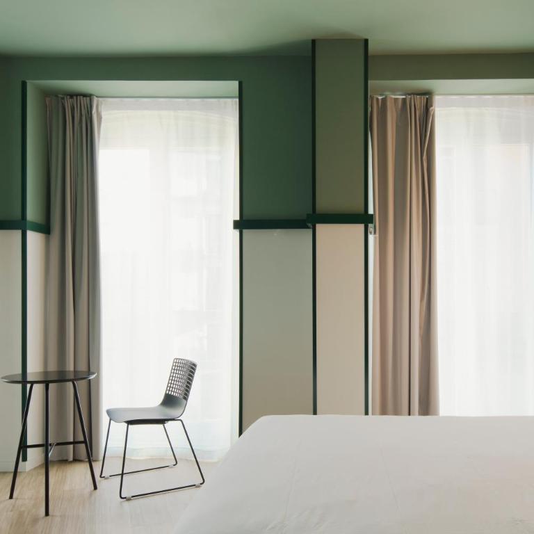 B&B HOTEL Madrid Centro Plaza Mayor - Superior Double Room - 1
