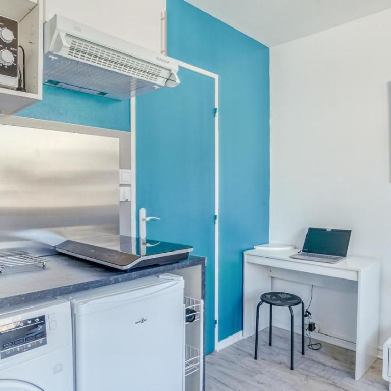 Céanothe-InvIRI. Studio Mairie. Parking Privatif - Appartement - 4