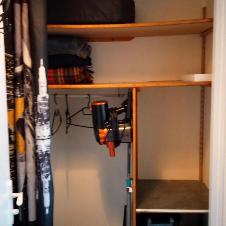 Céanothe-InvIRI. Studio Mairie. Parking Privatif - Appartement - 13