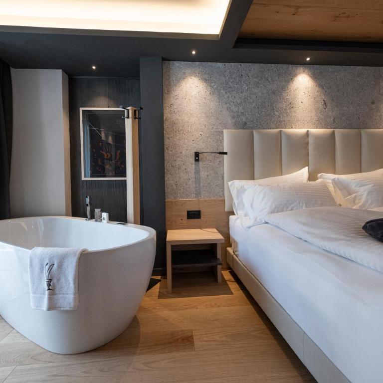 Locanda degli Artisti Art Hotel - Junior Suite con Balcone - 1