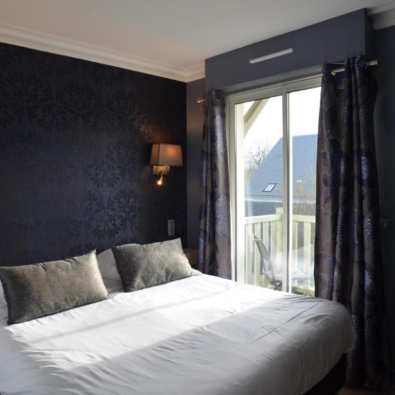 Villa Augeval Hôtel de charme & Spa - Chambre avec Salon et Baignoire ou Balnéo - 7