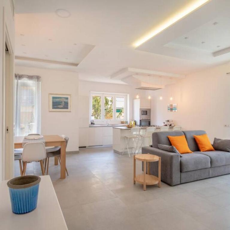 WHITE HOUSE SORRENTO - CASA VACANZA - Appartamento con 2 Camere da Letto - 42