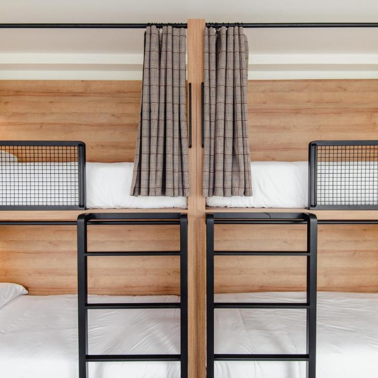 LATROUPE La Granja - Bunk 5-Bed in Mixed Dormitory Room - 2