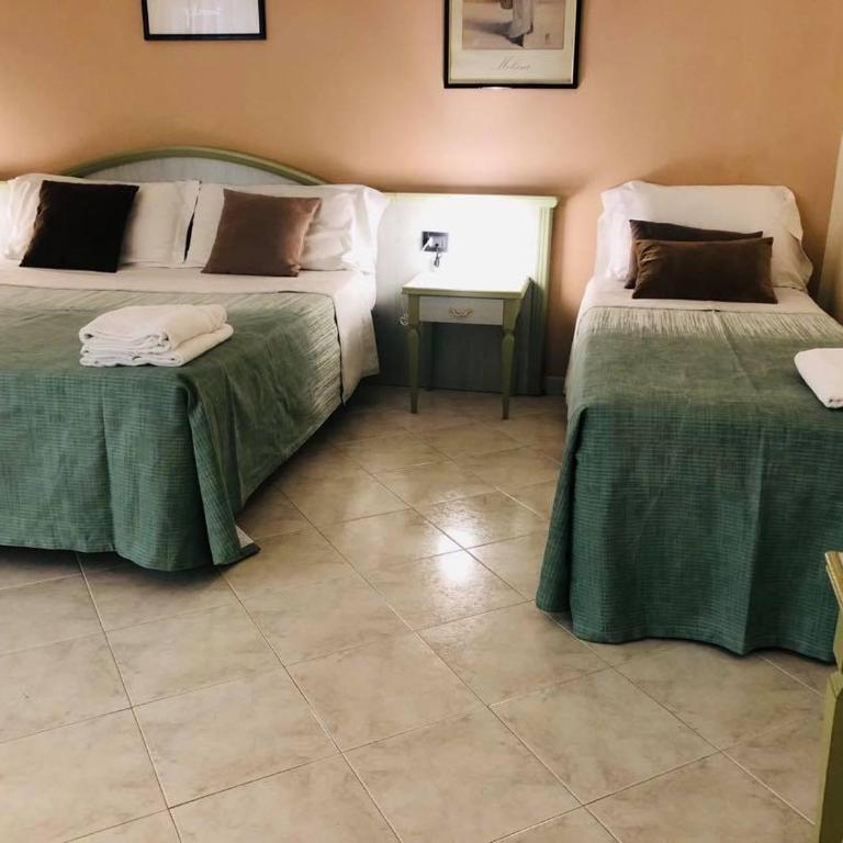 B&B Al Piazza Marina - Camera Quadrupla con Bagno Privato - 1