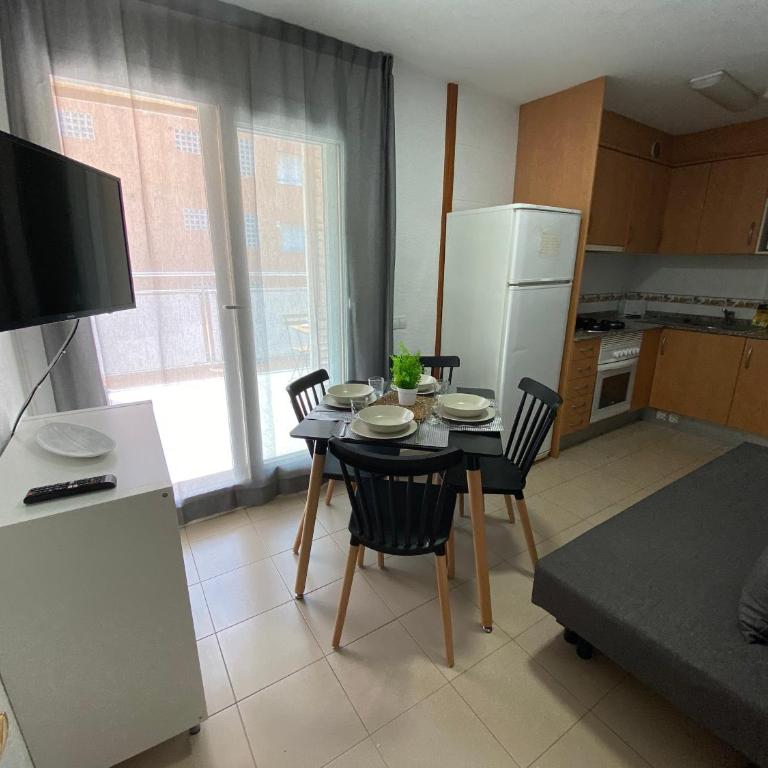 Apartamentos AR Isern - Apartamento con balcón - 1