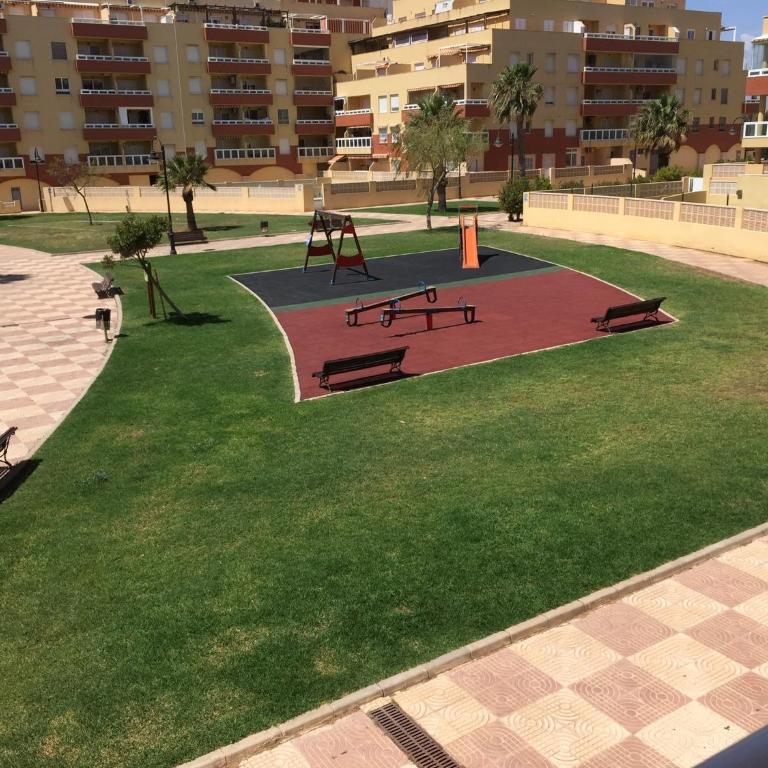 APARTAMENTO LAS PALMERILLAS-RESIDENCIAL TORREQUEBRADA - Two-Bedroom Apartment - 24