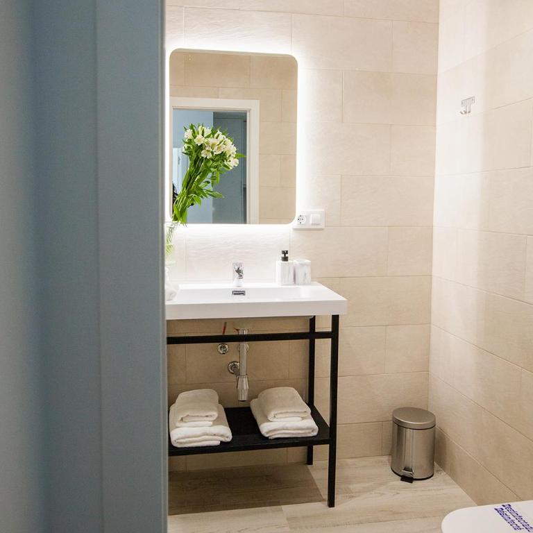 Azahar de Sevilla Apartments - Estudio con terraza - 11