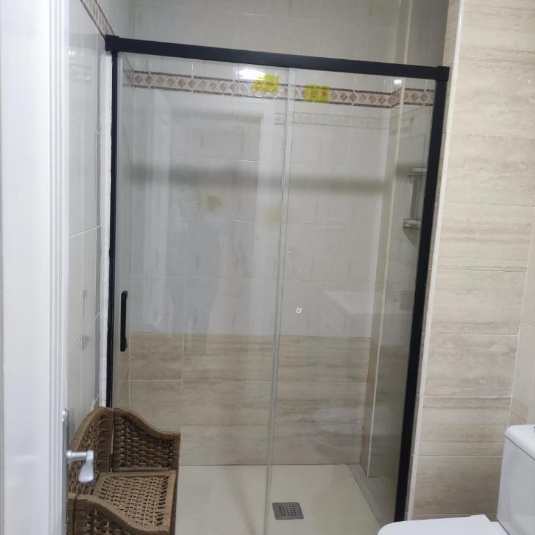 Apartamentos avda juan Carlos - One-Bedroom Apartment - 14