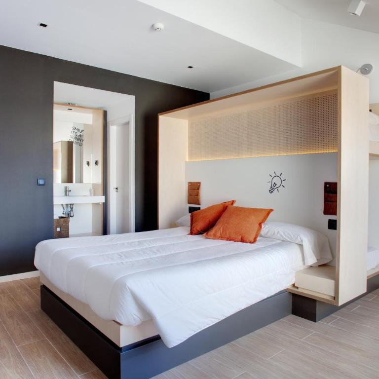 TOC Hostel Barcelona - Quadruple Room - 1
