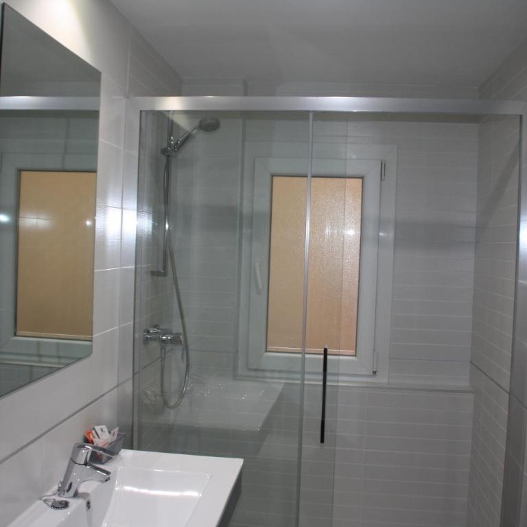 Verona - Double or Twin Room with Extra Bed - 2
