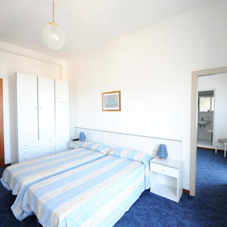 Hotel Savoia - Camera Familiare (2 Adulti + 2 Bambini) - 1