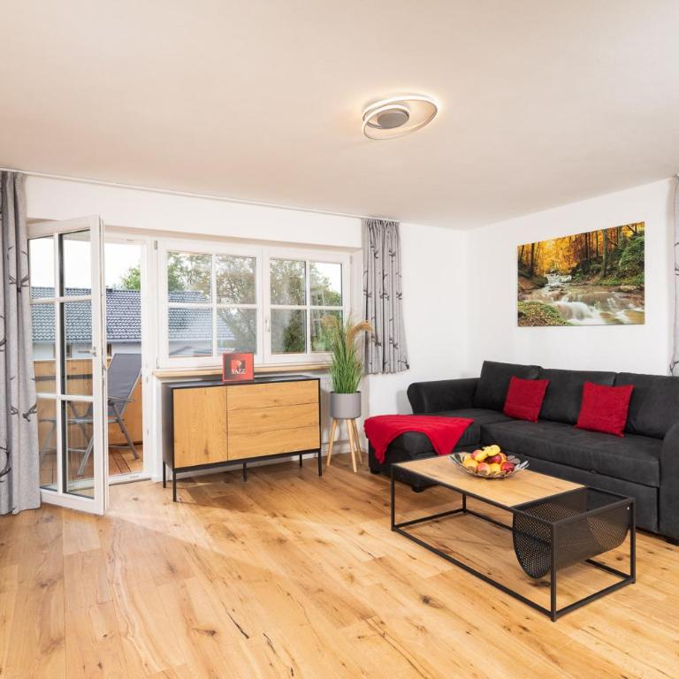 "Haus 18" - Annehmlichkeiten von 4-Sterne Familien-und Wellnesshotel Viktoria können mitgenutzt werden - Apartment mit Balkon - 1