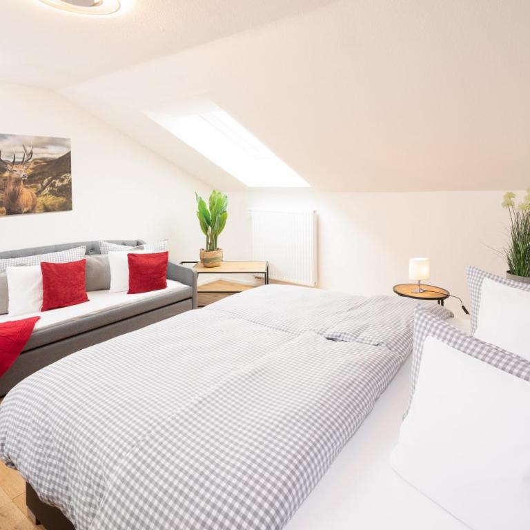 "Haus 18" - Annehmlichkeiten von 4-Sterne Familien-und Wellnesshotel Viktoria können mitgenutzt werden - Apartment mit Blick auf die Berge - 3