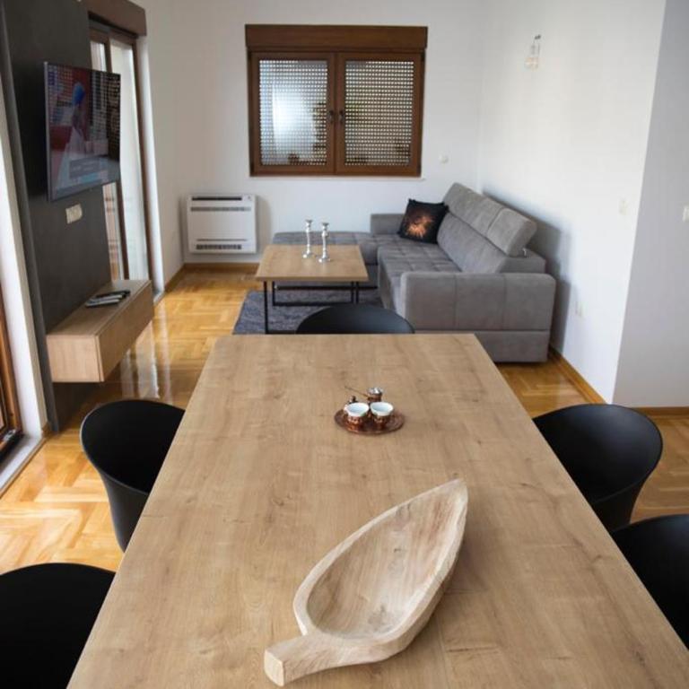 Penthouse with Old bridge view and jacuzzi - Two-Bedroom Apartment - 29