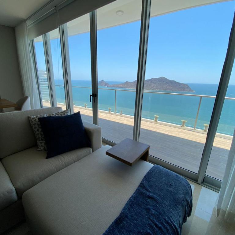 Camino al mar 2303 vista al mar - Three-Bedroom Apartment - 23