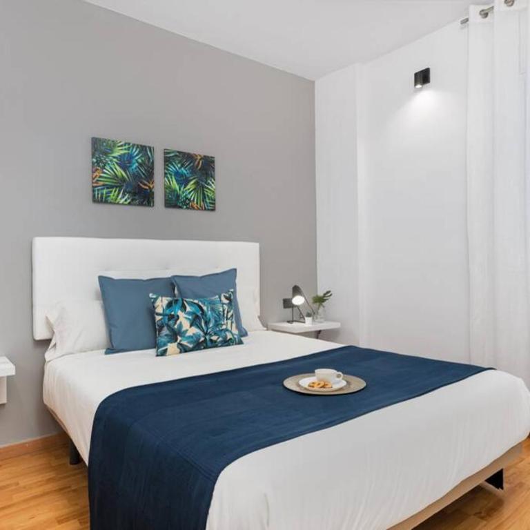Lodging Apartments Villa de Gracia 2 bedroom cozy apartment - Two-Bedroom Apartment - 9