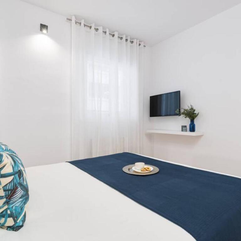 Lodging Apartments Villa de Gracia 2 bedroom cozy apartment - Two-Bedroom Apartment - 10