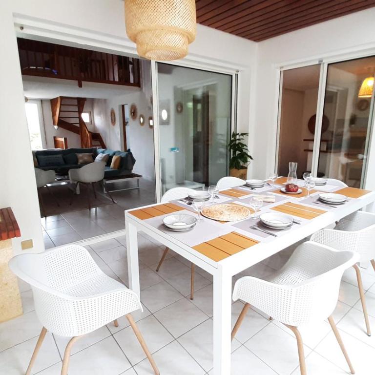 L'ESCAPADE maison 3 chambres plus mezzanine 8 à 10 personnes - Maison 4 Chambres - 11