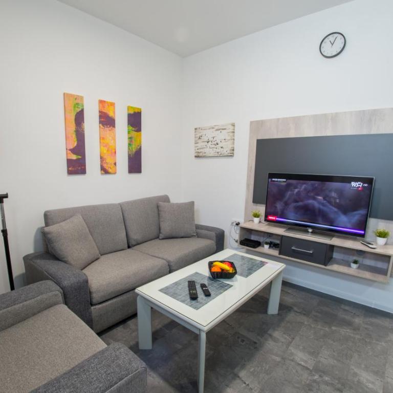 Cozy apartment in Old Town - with parking - One-Bedroom Apartment - 20