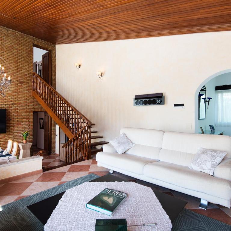 Villa Palm Beach Marina Benalmadena 3 min walking from the sea - Villa - 21