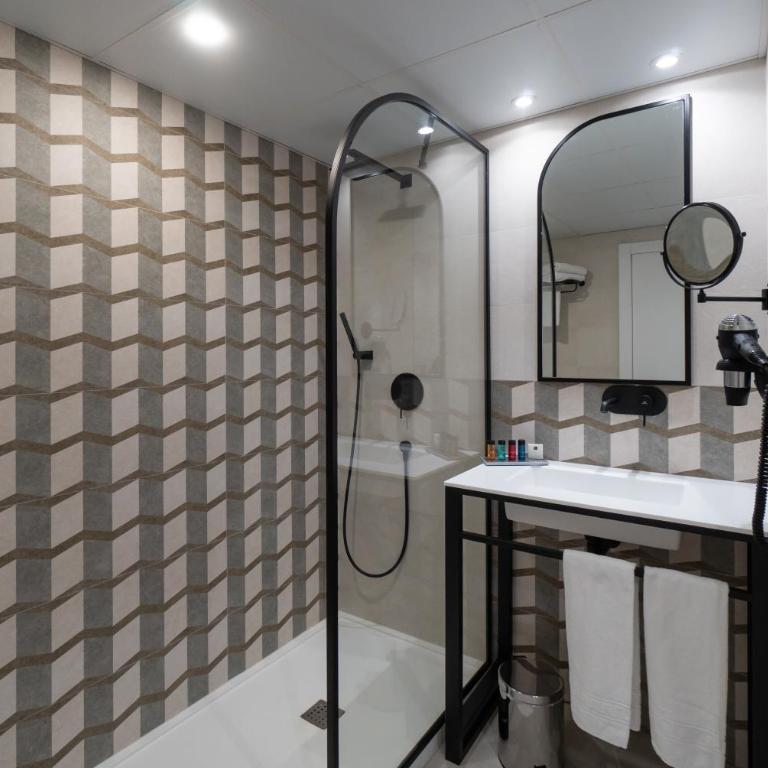 Medplaya Hotel Pez Espada - Suite Junior (2 adultos) - 2