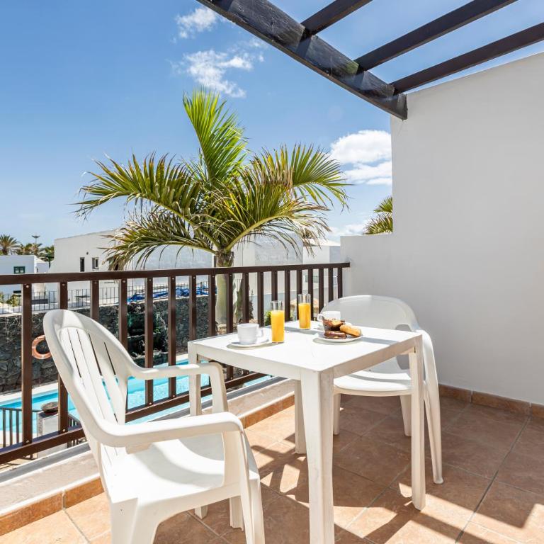 Apartamentos las Lilas - Estudio con vistas a la piscina (2 adultos) - 17