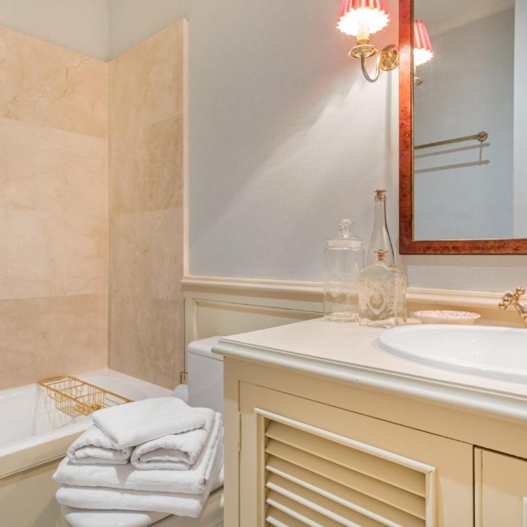 Elegant 3-Bedroom Apartment in Exclusive Barrio Salamanca Stylish & Spacious - Apartamento - 10
