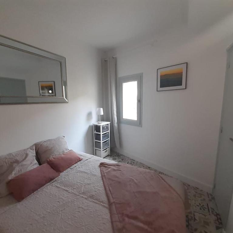 Studio de l'Horloge - Studio de Charme, hyper centre Maison Jean Vilar - Apartment mit 1 Schlafzimmer - 13