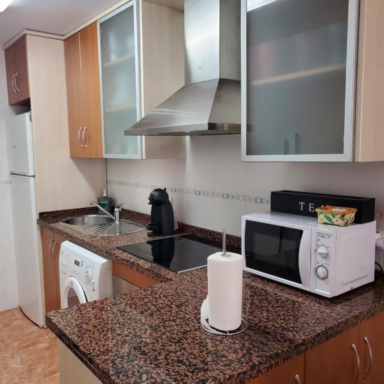 Ático dúplex con piscina privada y vistas al mar en Paraíso de Vera! - Apartamento de 2 dormitorios - 38