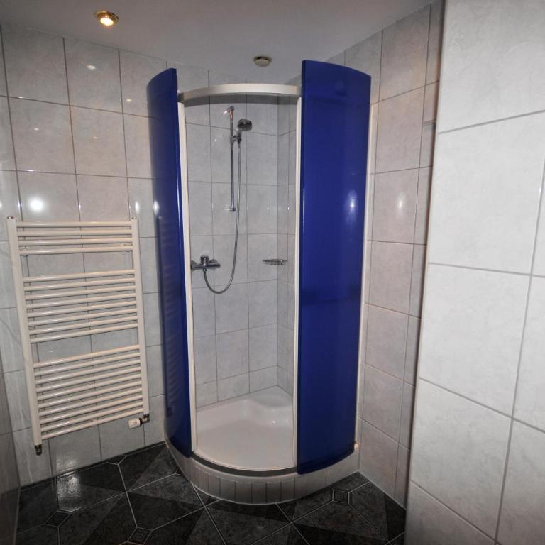 Auhof - Apartment mit 1 Schlafzimmer und Balkon - 1