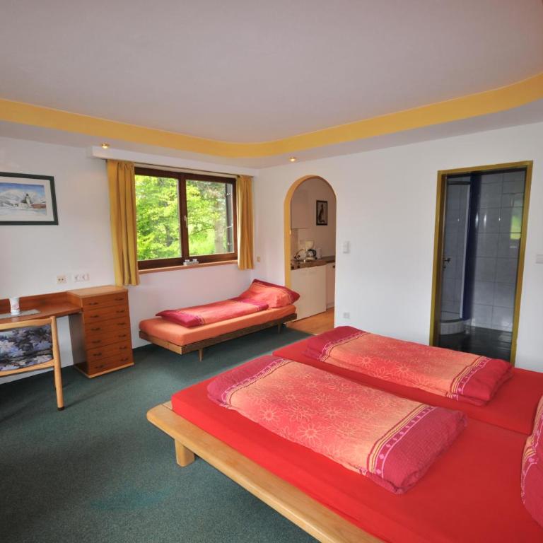 Auhof - Apartment mit 1 Schlafzimmer und Balkon - 3