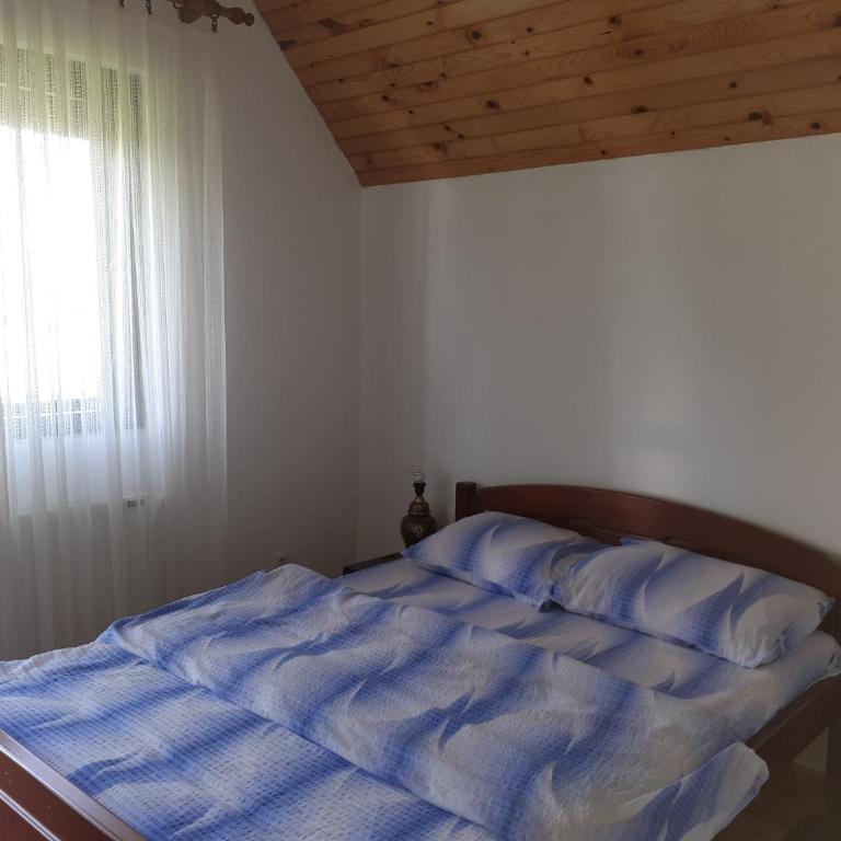 Milka - Dvokrevetna Soba sa Bračnim Krevetom - 3