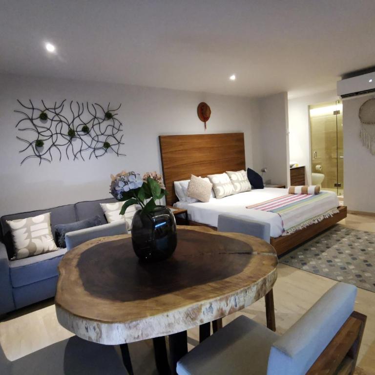 Kaab South Beach by The Spot Rentals - Luxury Suite with Garden View Private Balcony - 6