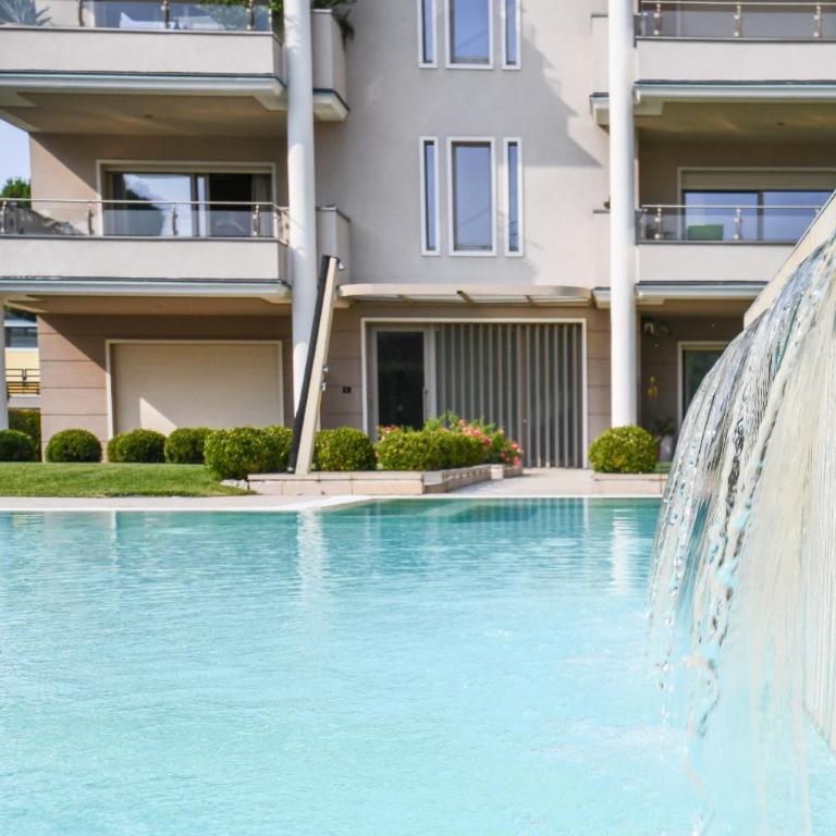 Oscar Luxury Suite DesenzanoLoft Official Partner Homes & Villas by Marriott Bonvoy - Appartamento Deluxe - 2