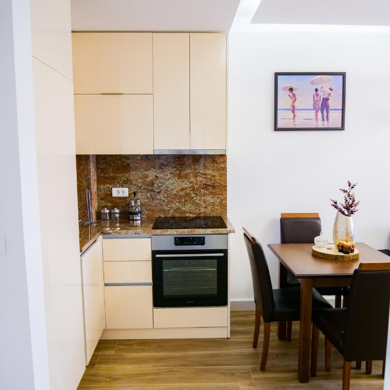 Onyx Luxury - Deluks Dvokrevetna Soba sa Bračnim Krevetom/Zasebnim Krevetima i Balkonom - 2
