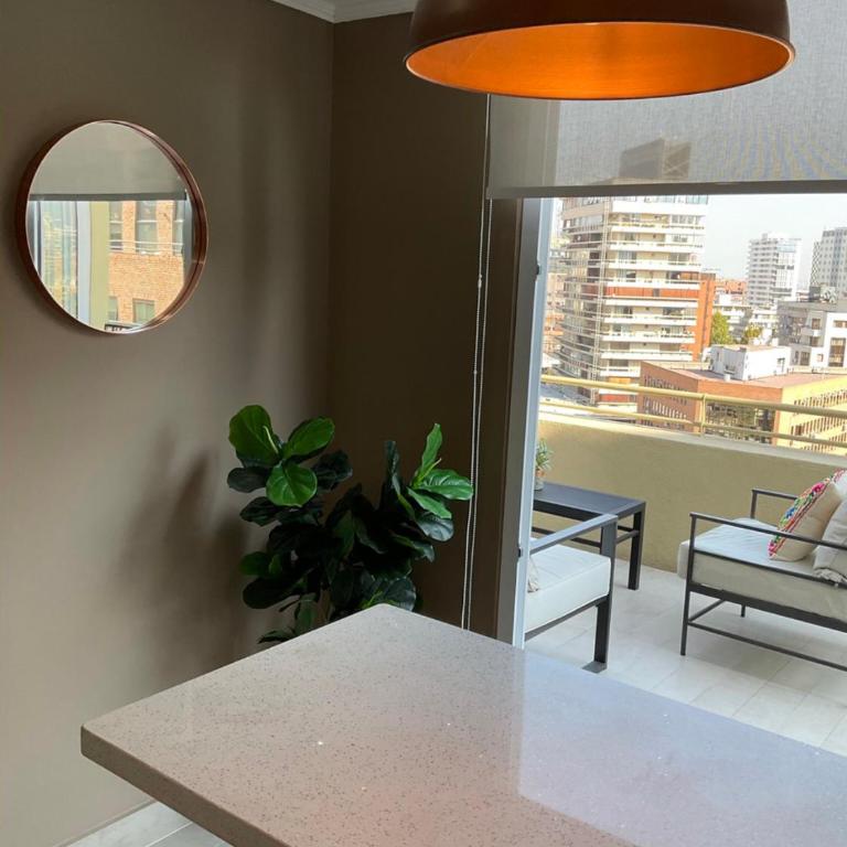 Apartament Condo Amueblado, ENCOMENDEROS 200 El Golf, Las Condes Santiago con vista al Costanera Center - Apartamento de 2 dormitorios - 9