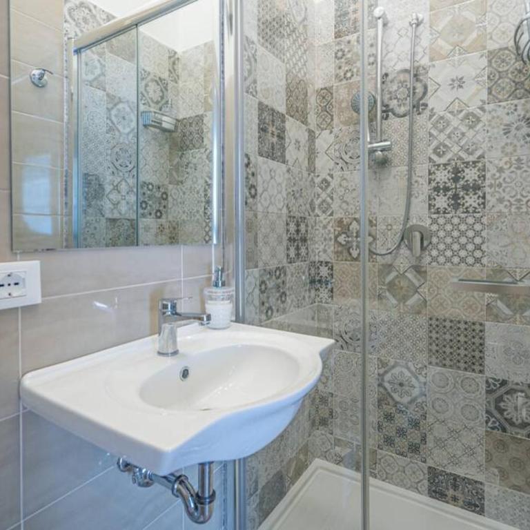 Casa Gege', for up to 5 guests, shared pool, Sorrento center - Two-Bedroom Apartment - 7