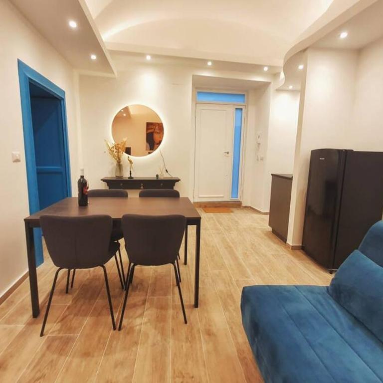 BluMaison - charming holiday home - Two-Bedroom Apartment - 21
