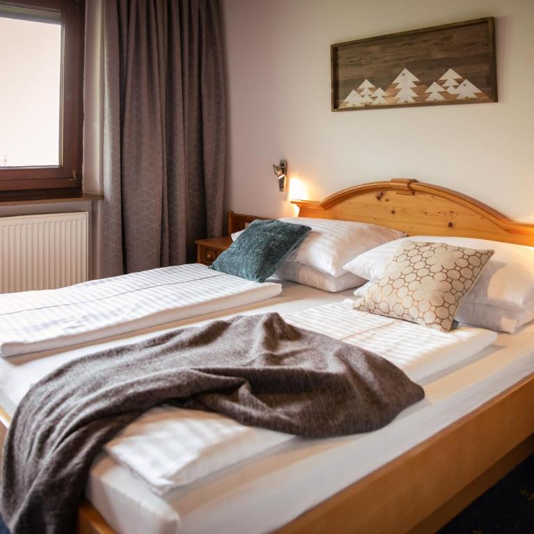 Hotel Restaurant tauernhex - Doppelzimmer mit Bergblick - 2