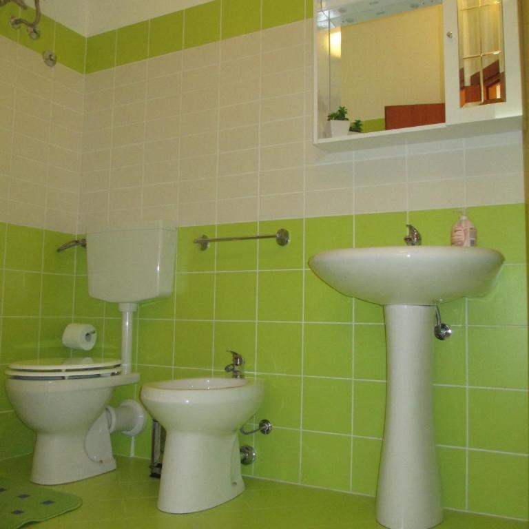 Nemi rooms - Camera Tripla Superior - 3