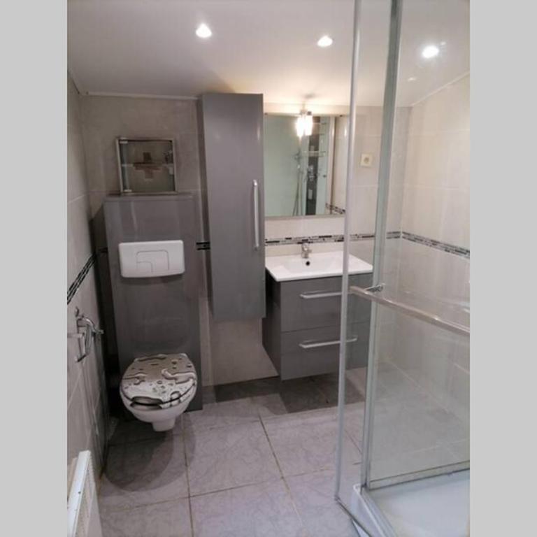 MAISON CLIMATISEE ,2 CHAMBRES, PARKING compris - Haus mit 2 Schlafzimmern - 9