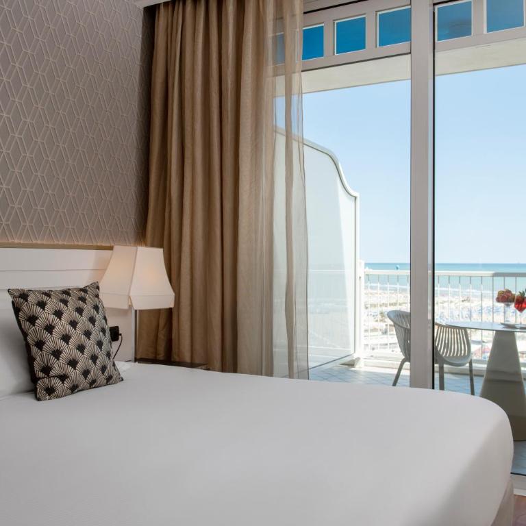 Savoia Hotel Rimini - Camera Singola Deluxe con Vista Mare e Accesso Spa - 4
