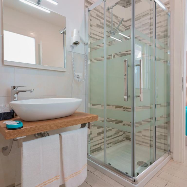 Bardilio Luxury Rooms - Double Room with Private Bathroom - 25