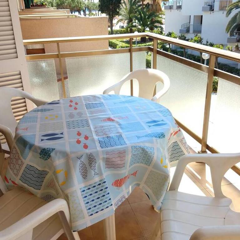 Estupendo apartamento en el edificio DMS1 en La Pineda - Two-Bedroom Apartment - 1